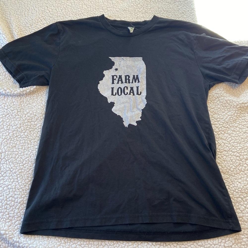 Farm local tee